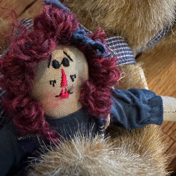 Boyds Bears 91009 Sally Quignappel with Annie Rag Doll - Picture 10 of 11